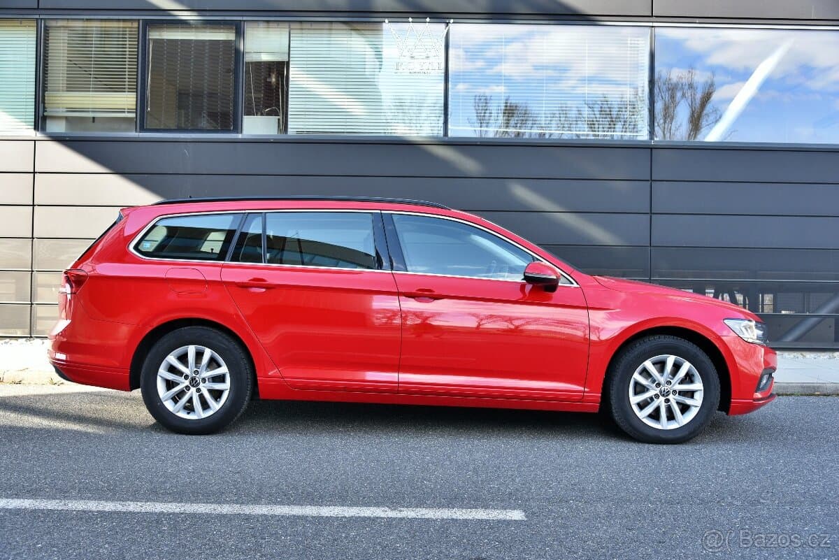 2022 Volkswagen PASSAT - 8
