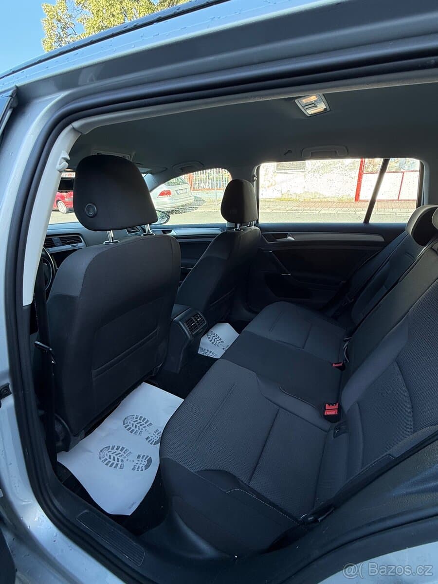 2015 Volkswagen GOLF - 8