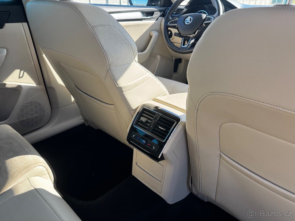 2019 Škoda SUPERB - 8