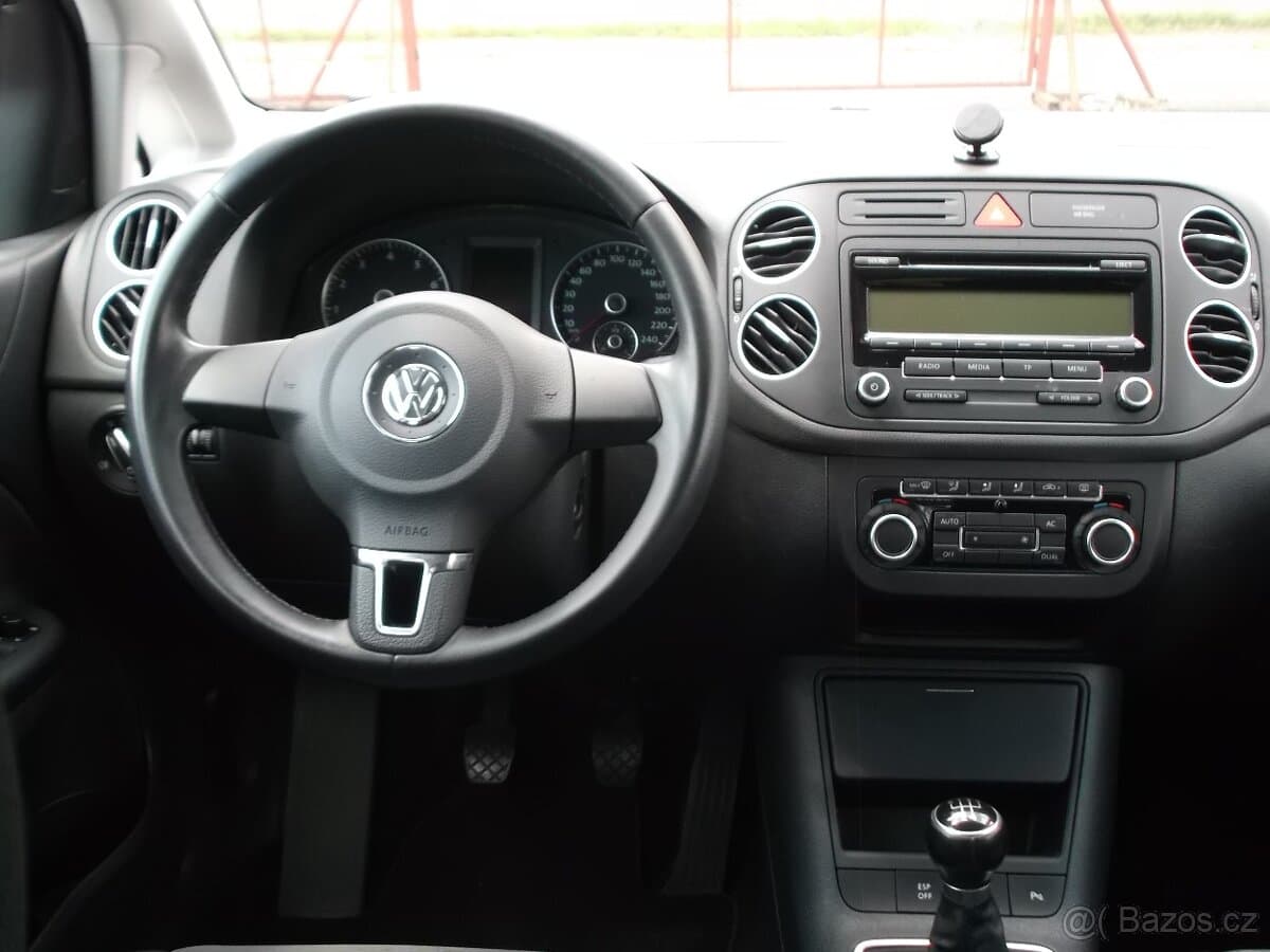 2010 Volkswagen GOLF - 8