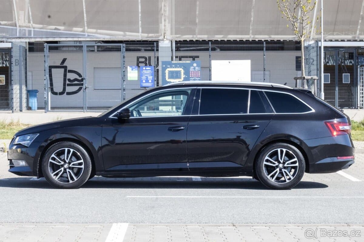 2016 Škoda SUPERB - 8