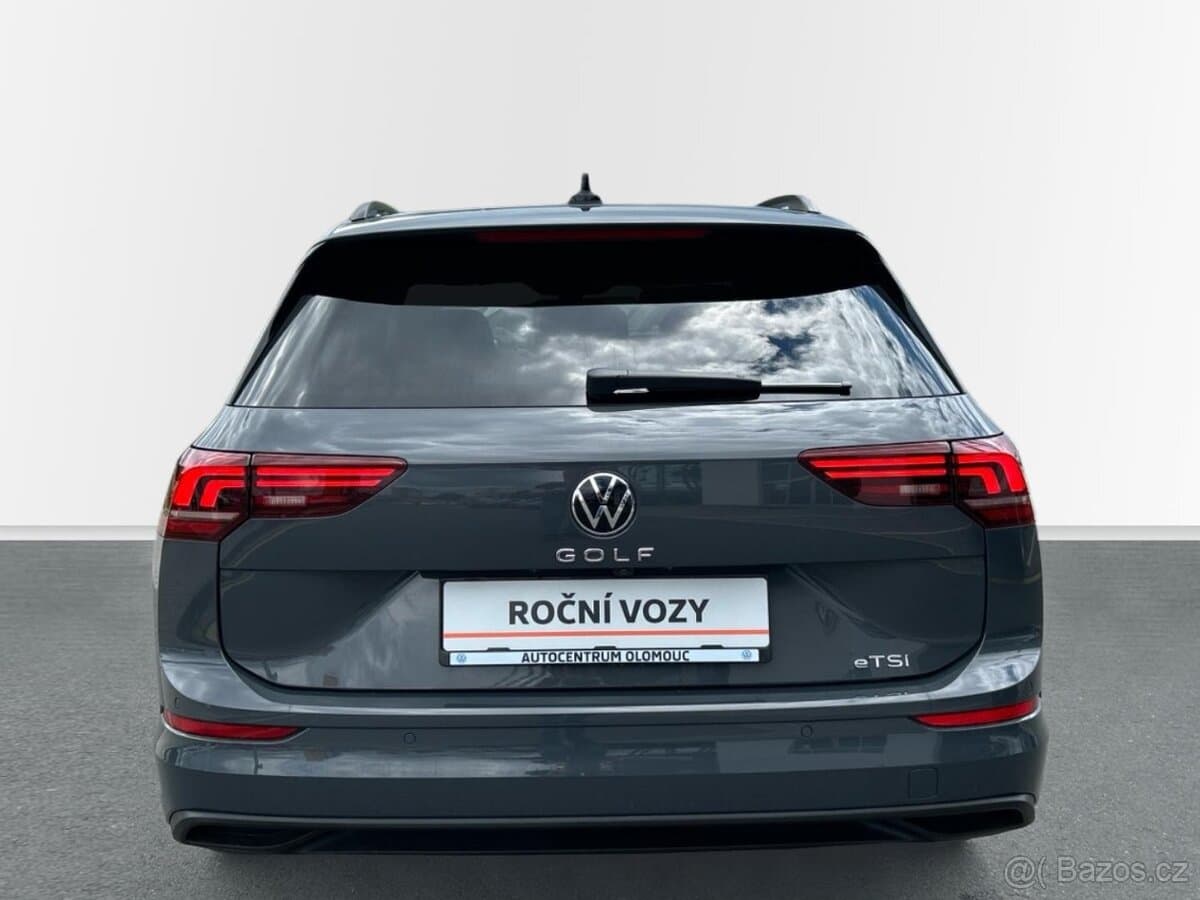 Volkswagen GOLF - 8