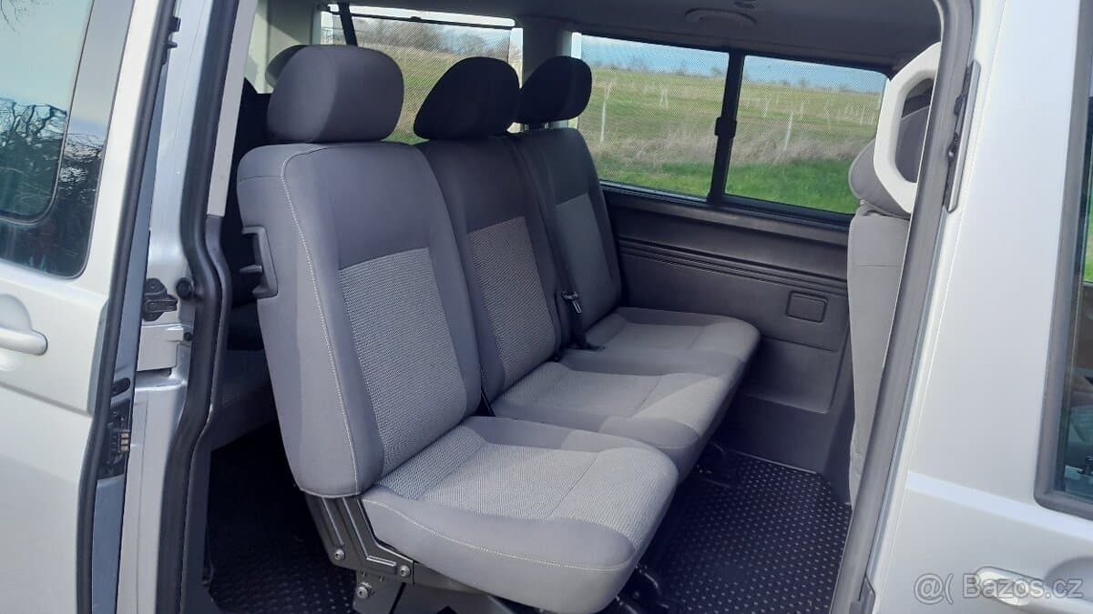 2012 Volkswagen CARAVELLE - 8