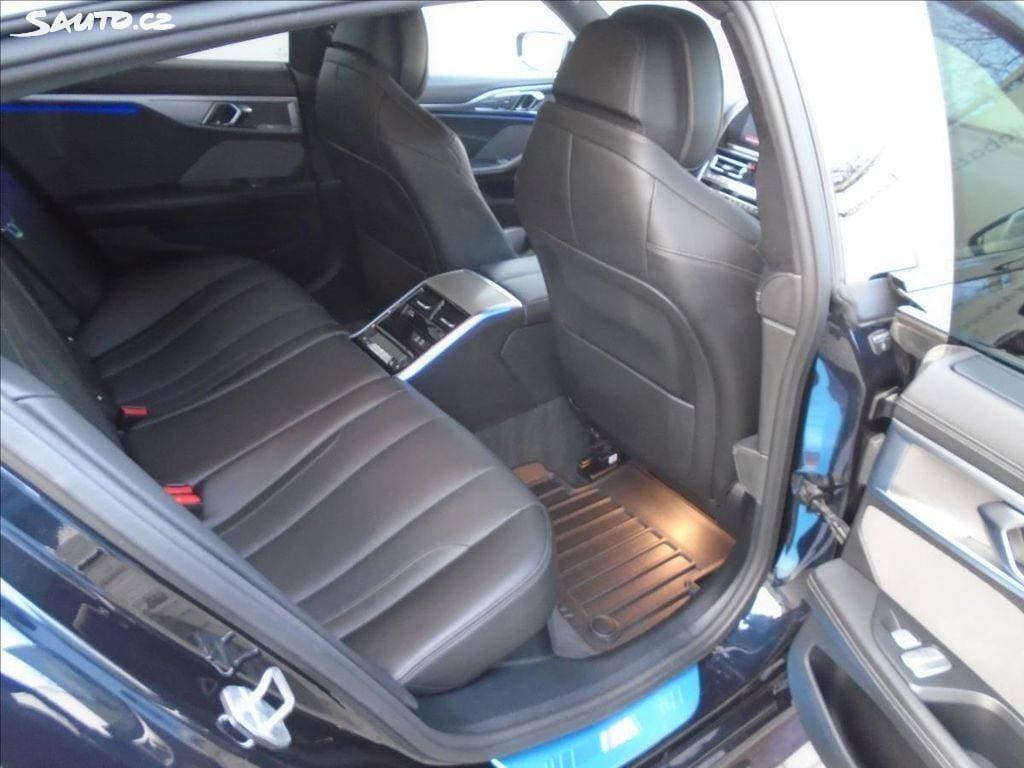 2020 BMW 8-SERIES - 8