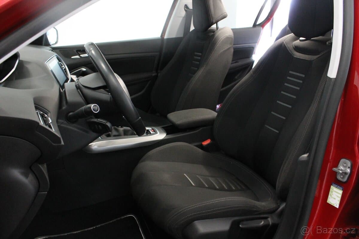 2014 Peugeot 308 - 8