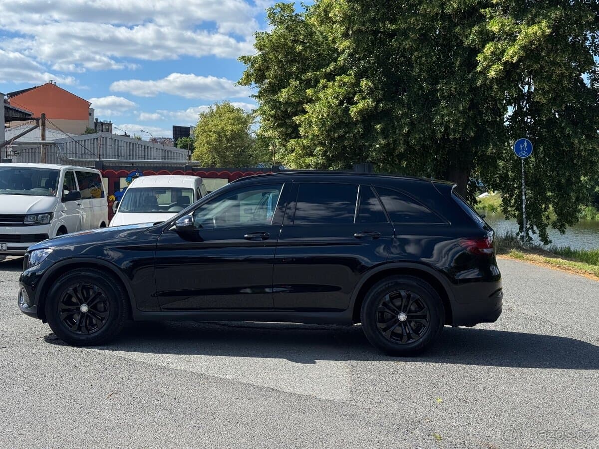 2016 Mercedes-Benz GLC - 8