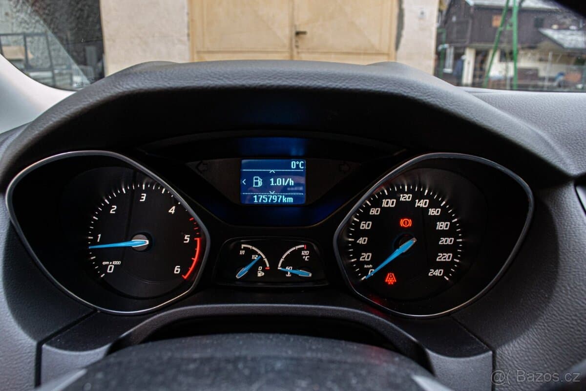 2012 Ford FOCUS - 8