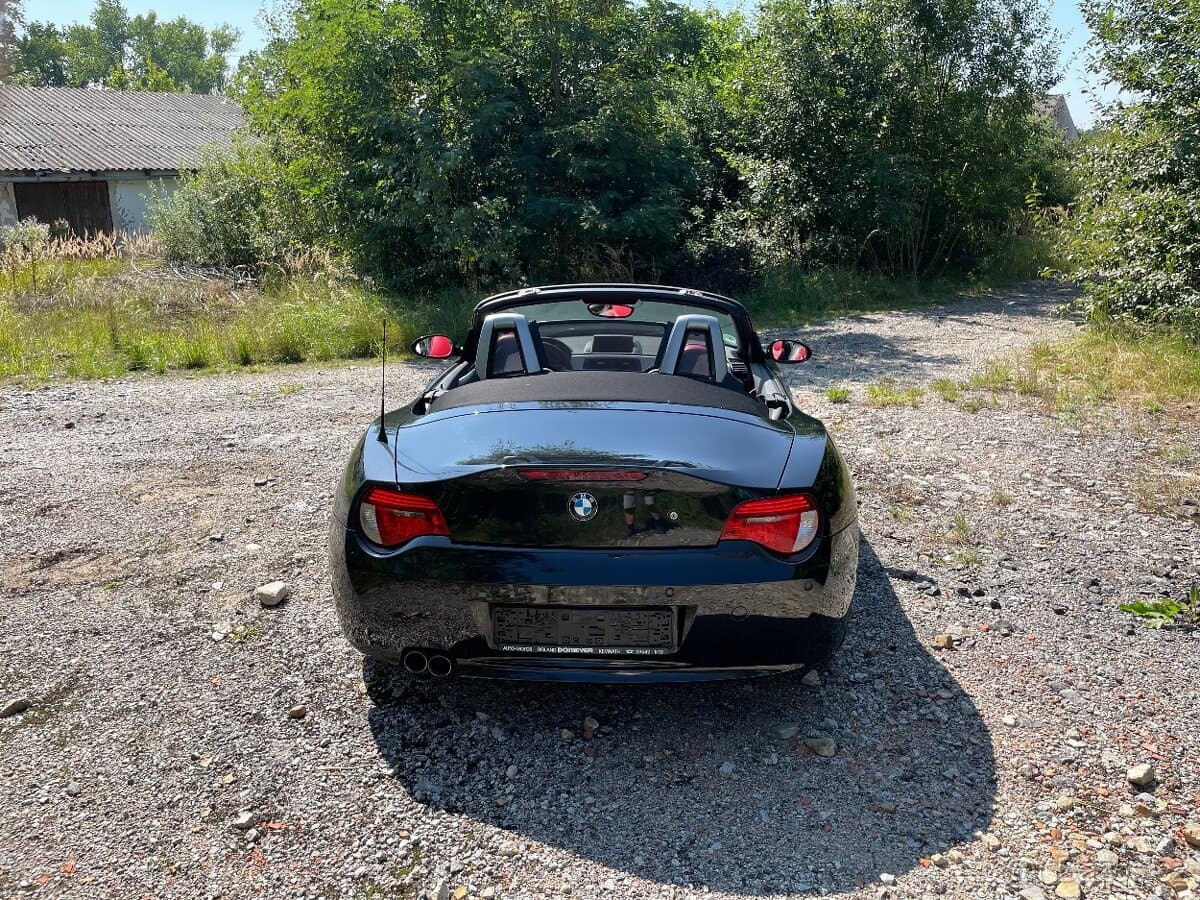 2006 BMW Z4 - 8