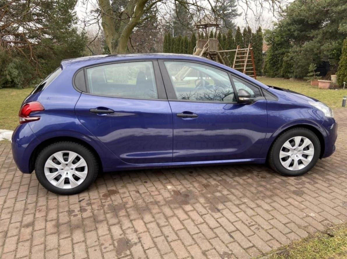 2016 Peugeot 208 - 8