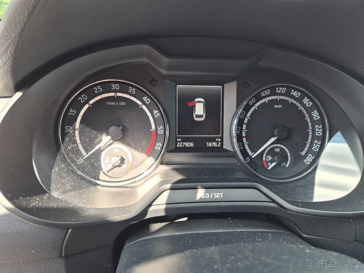 2014 Škoda OCTAVIA - 8