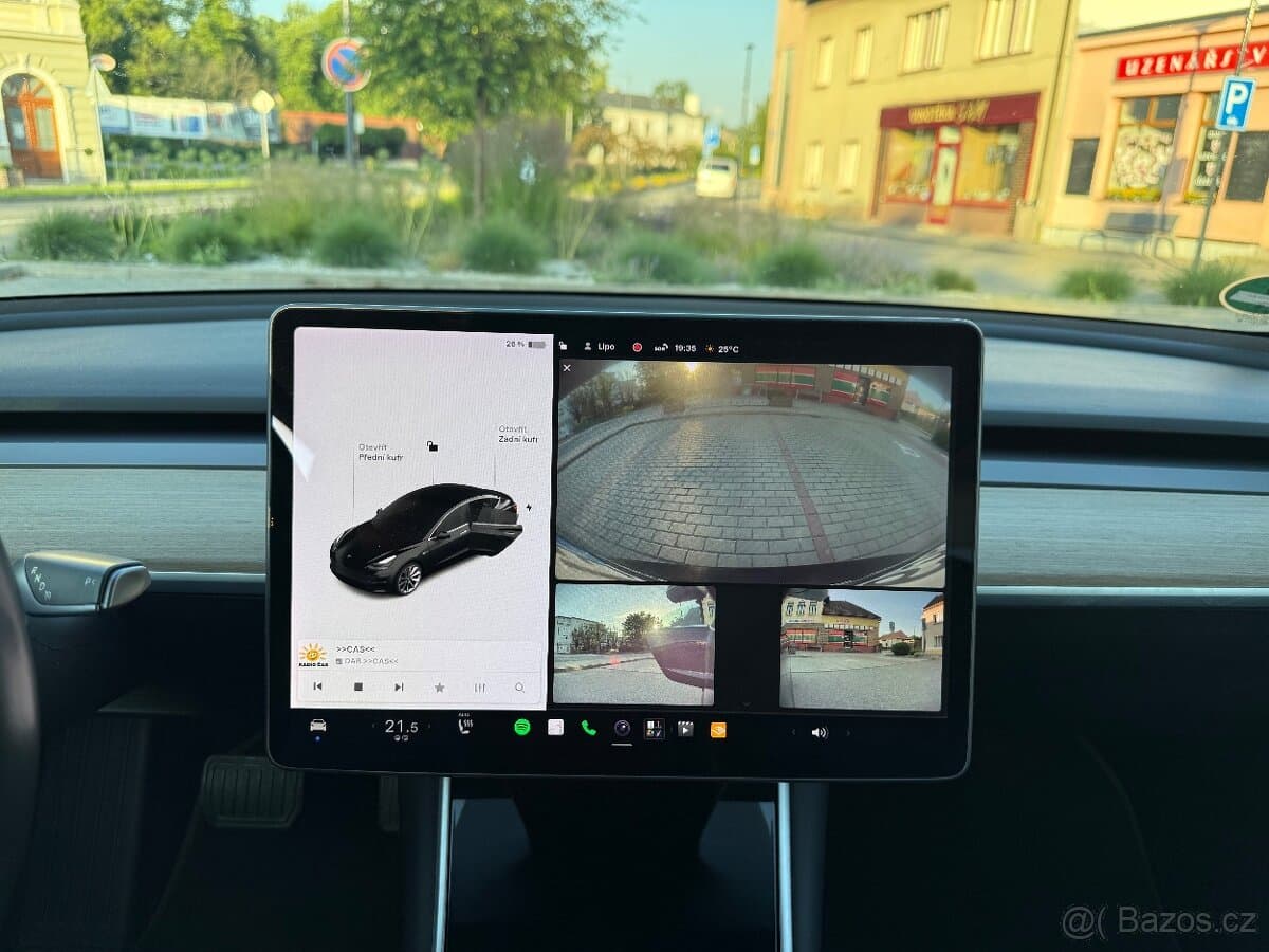 2019 Tesla MODEL 3 - 8