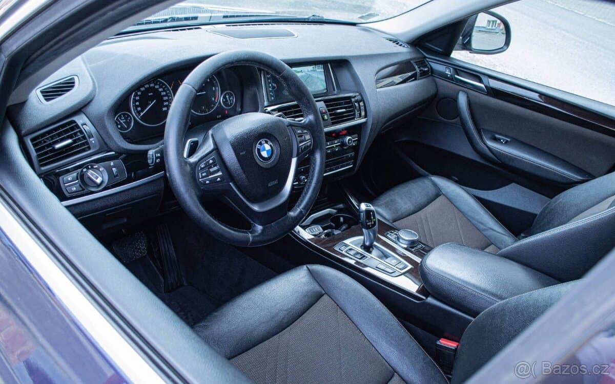 2017 BMW X4 - 8