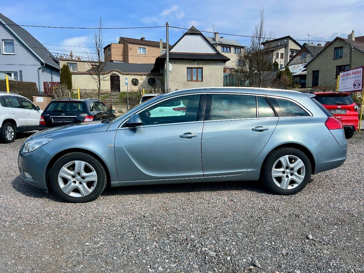 2010 Opel INSIGNIA - 8