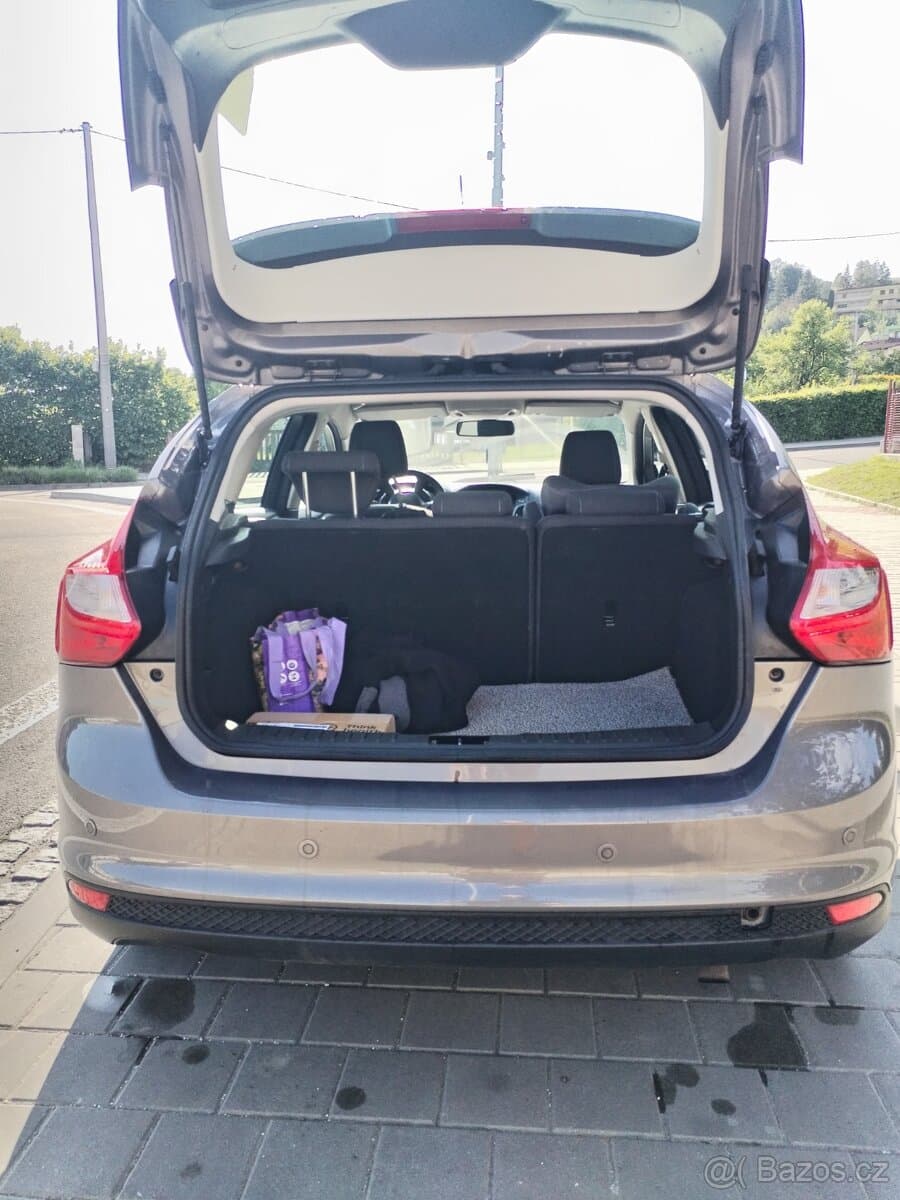 2012 Ford FOCUS - 8