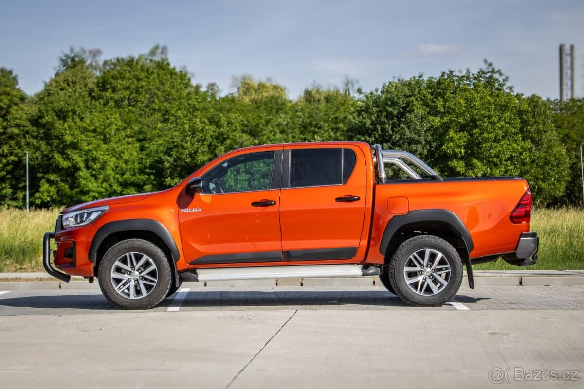 2020 Toyota HILUX - 8