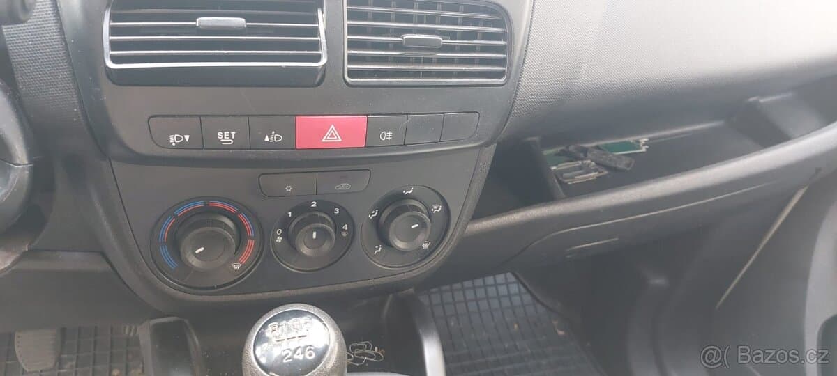2018 Opel COMBO - 8