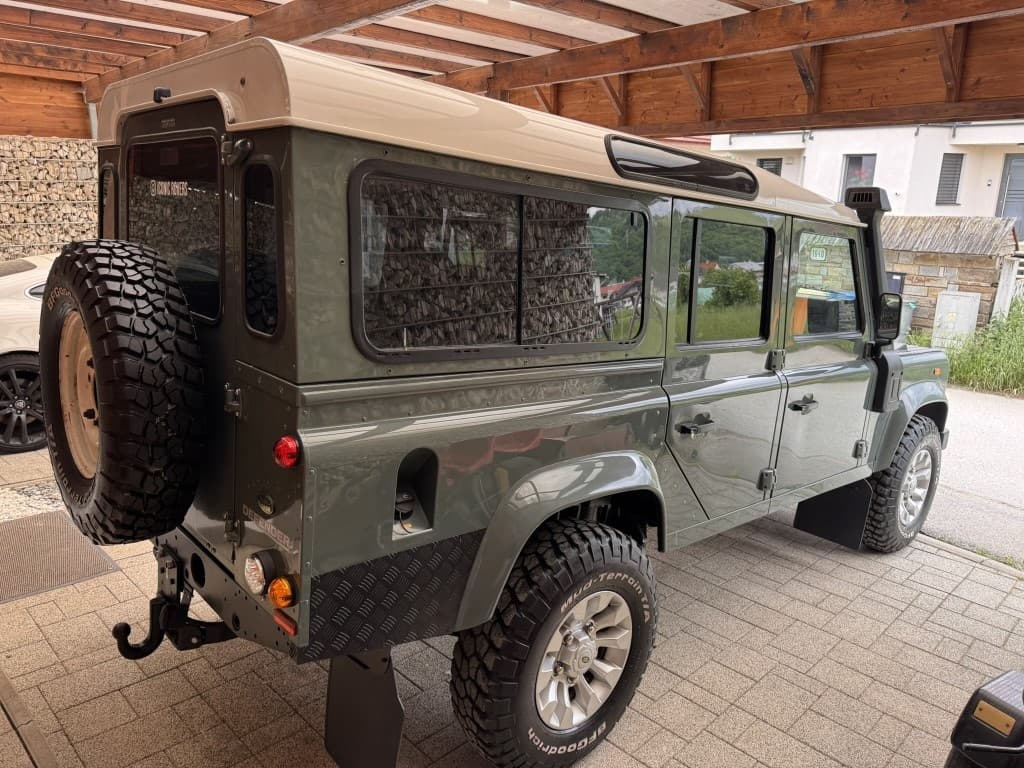 2010 Land Rover DEFENDER - 8