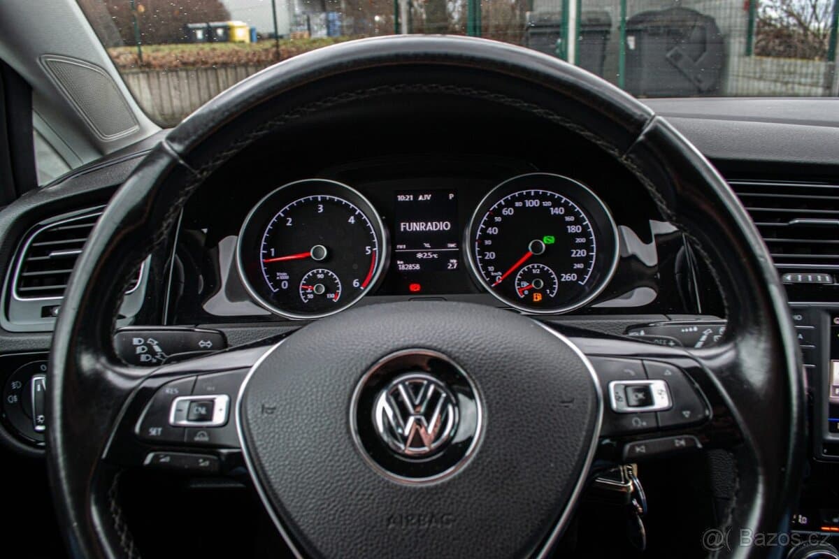 2016 Volkswagen GOLF - 8
