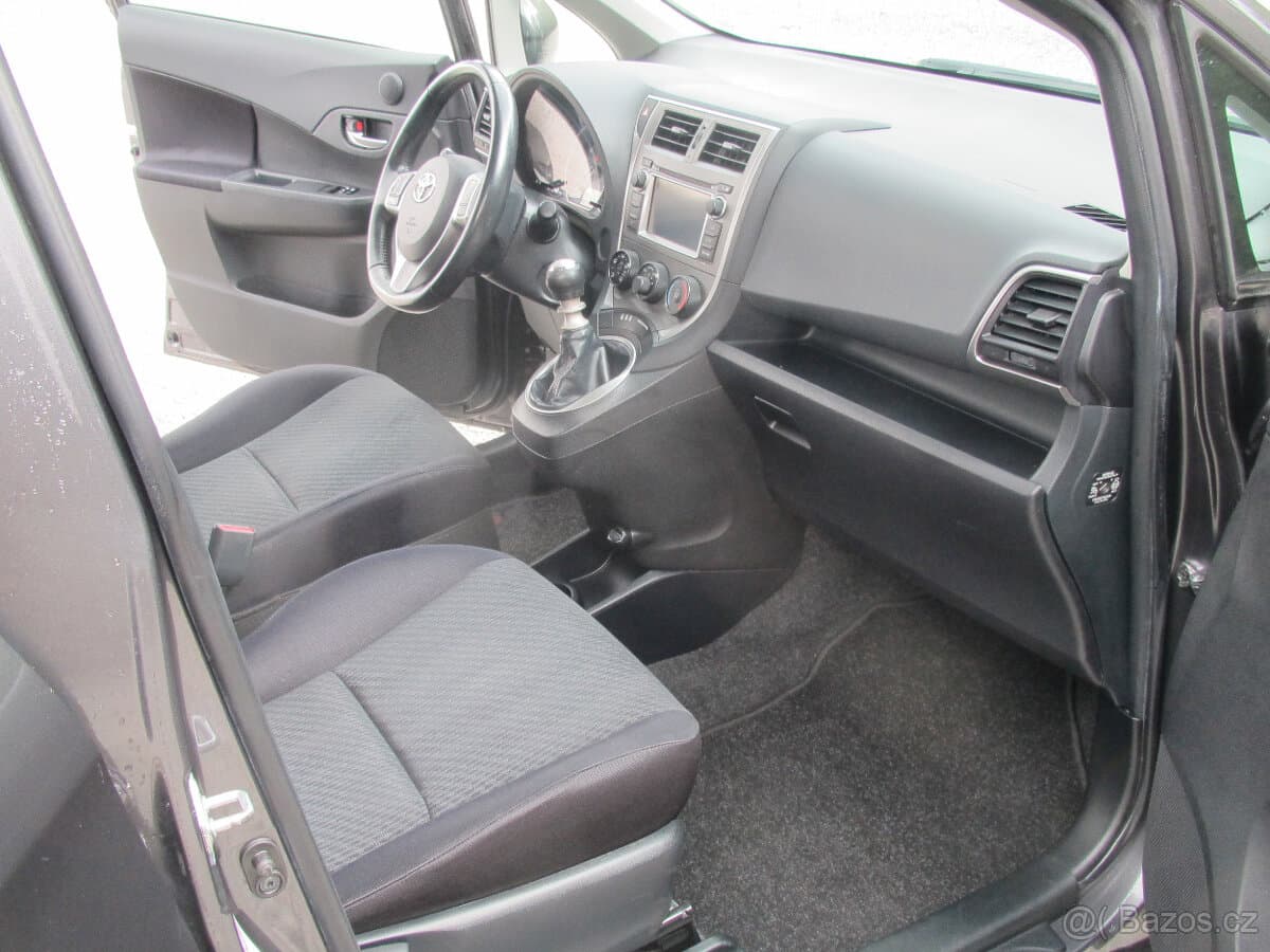 2012 Toyota VERSO - 8