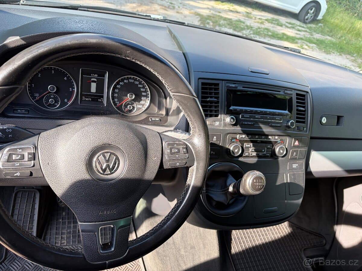 2013 Volkswagen MULTIVAN - 8