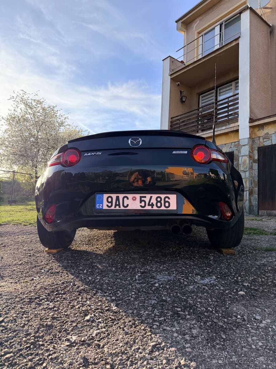 Mazda 5 - 8
