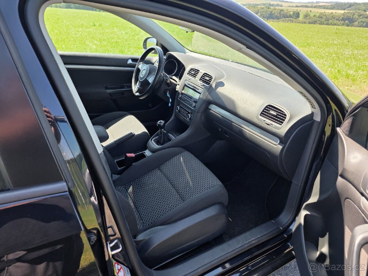 2010 Volkswagen GOLF - 8