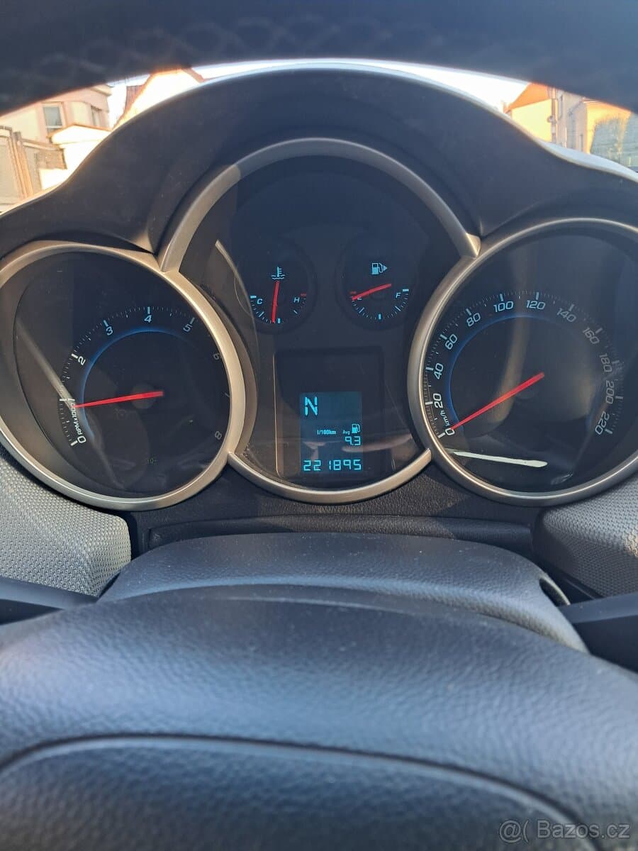 Chevrolet CRUZE - 8