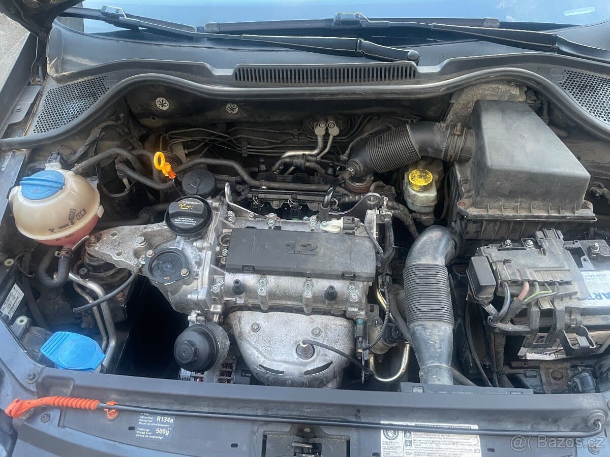 2010 Volkswagen POLO - 8
