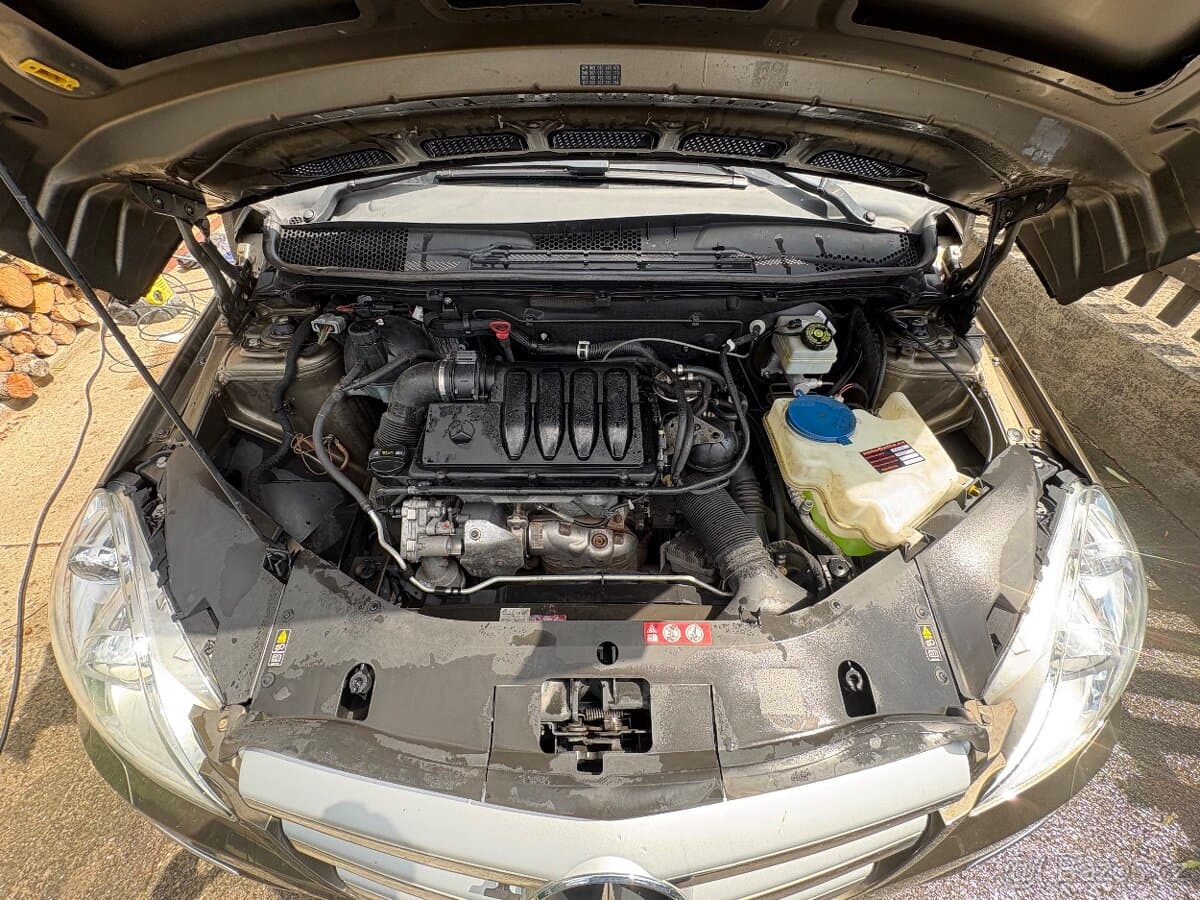 2011 Mercedes-Benz OSTATNÍ - 8