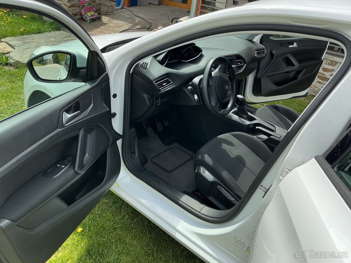 2016 Peugeot 308 - 8