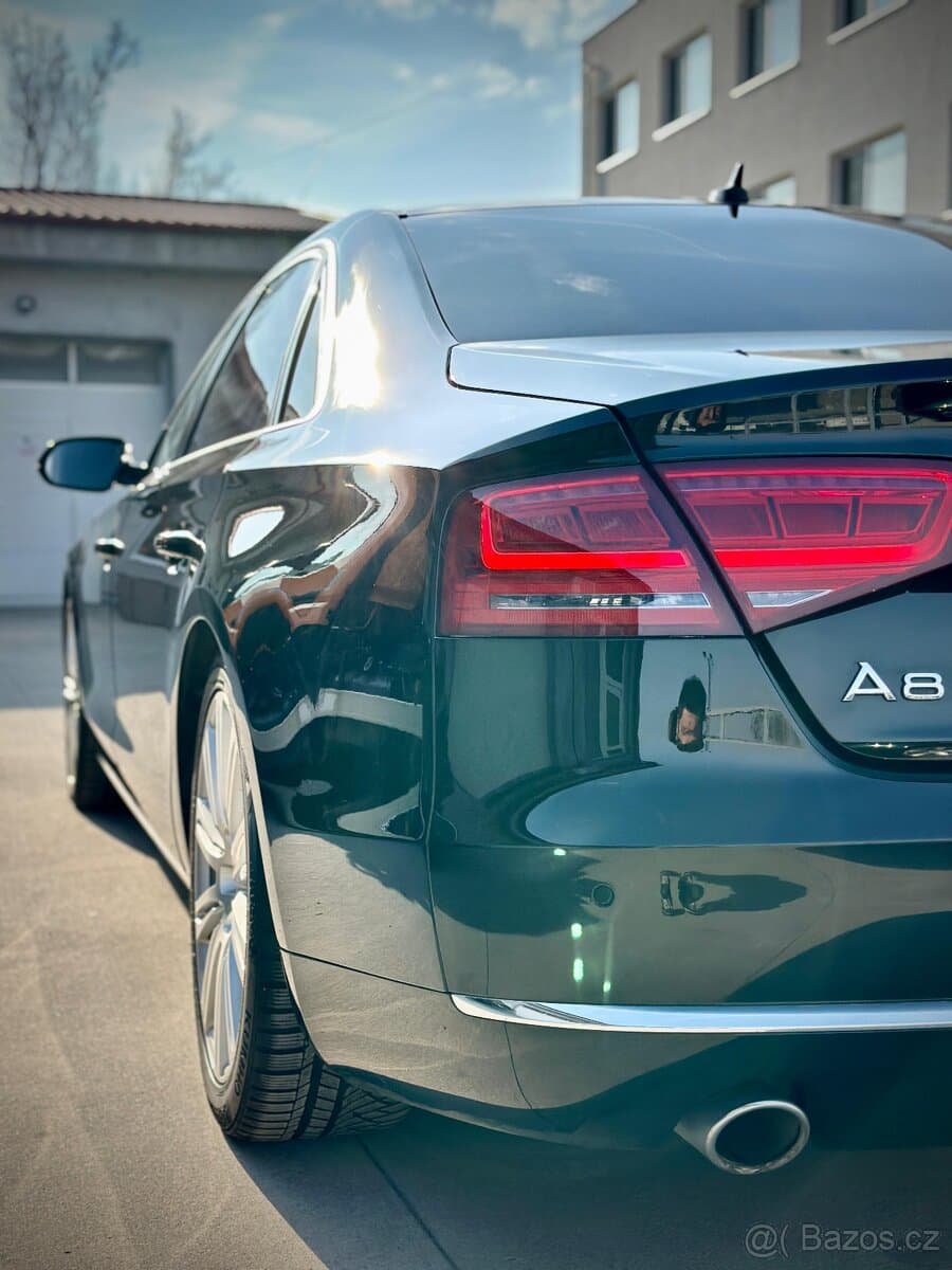 2012 Audi A8 - 8