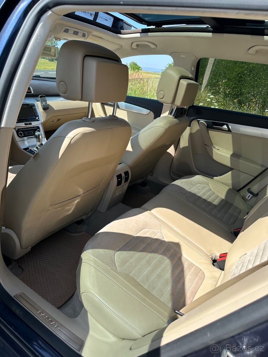 2011 Volkswagen PASSAT - 8