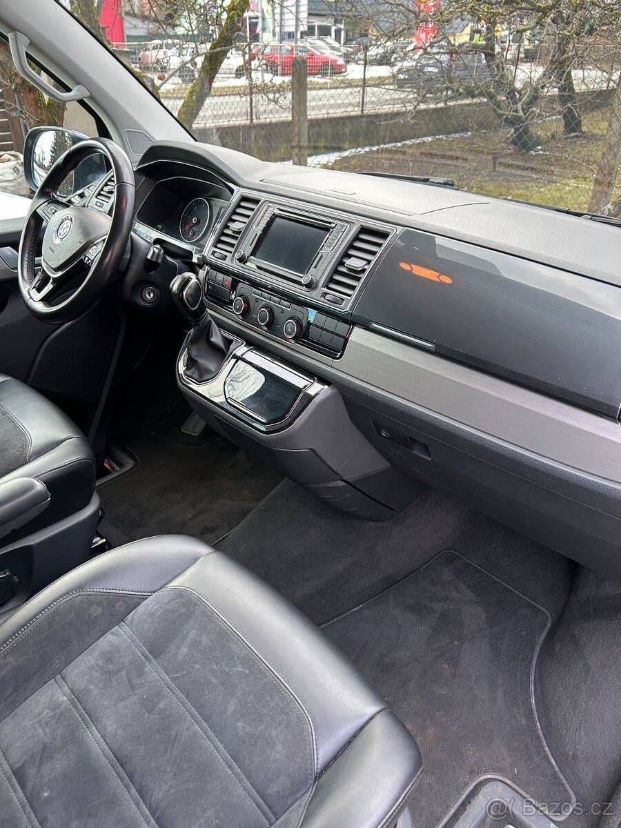 Volkswagen MULTIVAN - 8