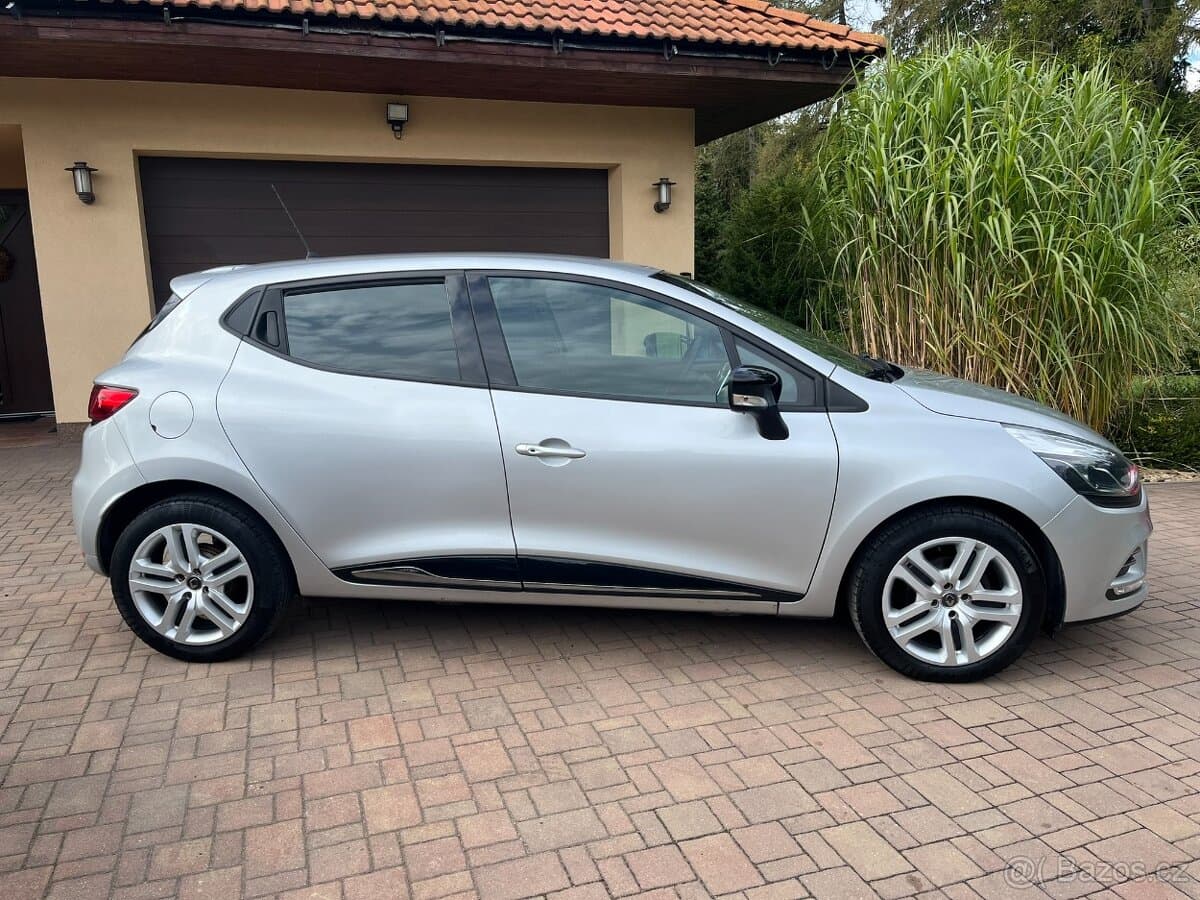 2020 Renault CLIO - 8