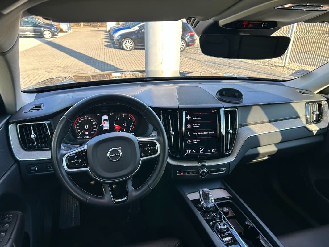 2021 Volvo XC60 - 8