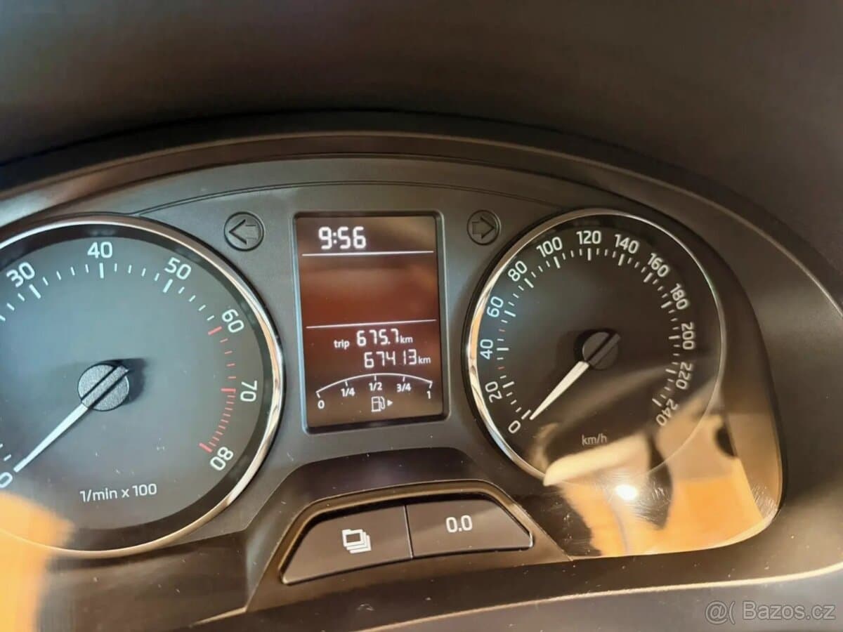 2013 Škoda RAPID - 8
