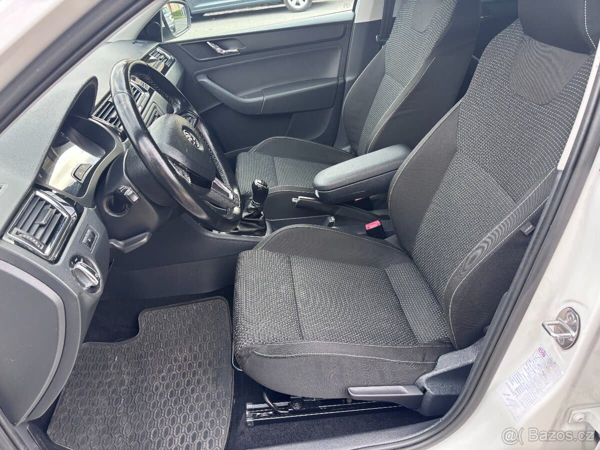 2013 Škoda RAPID - 8
