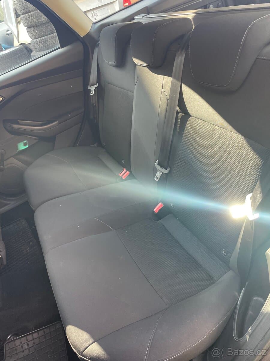 2016 Ford FOCUS - 8