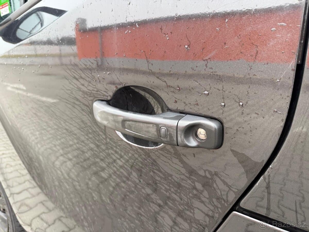 2019 Renault TRAFIC - 8