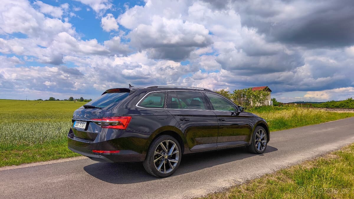 2021 Škoda SUPERB - 8