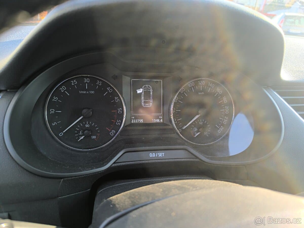2002 BMW 3-SERIES - 8