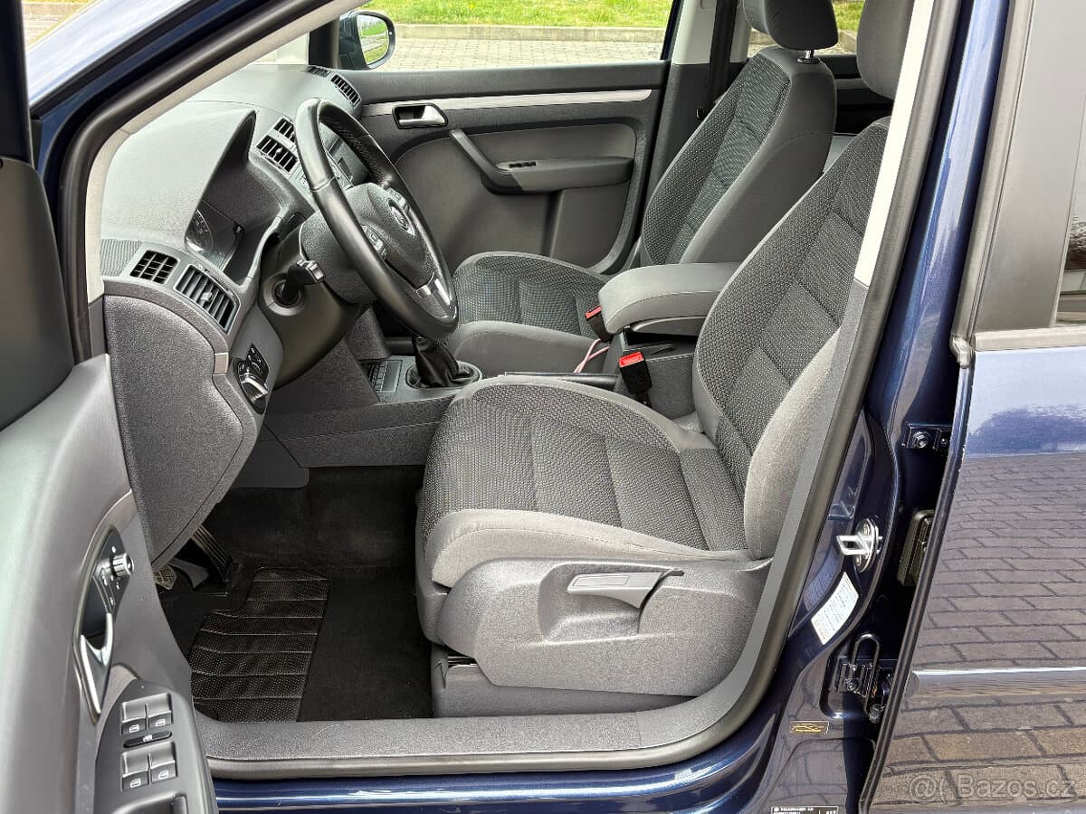 2010 Volkswagen TOURAN - 8
