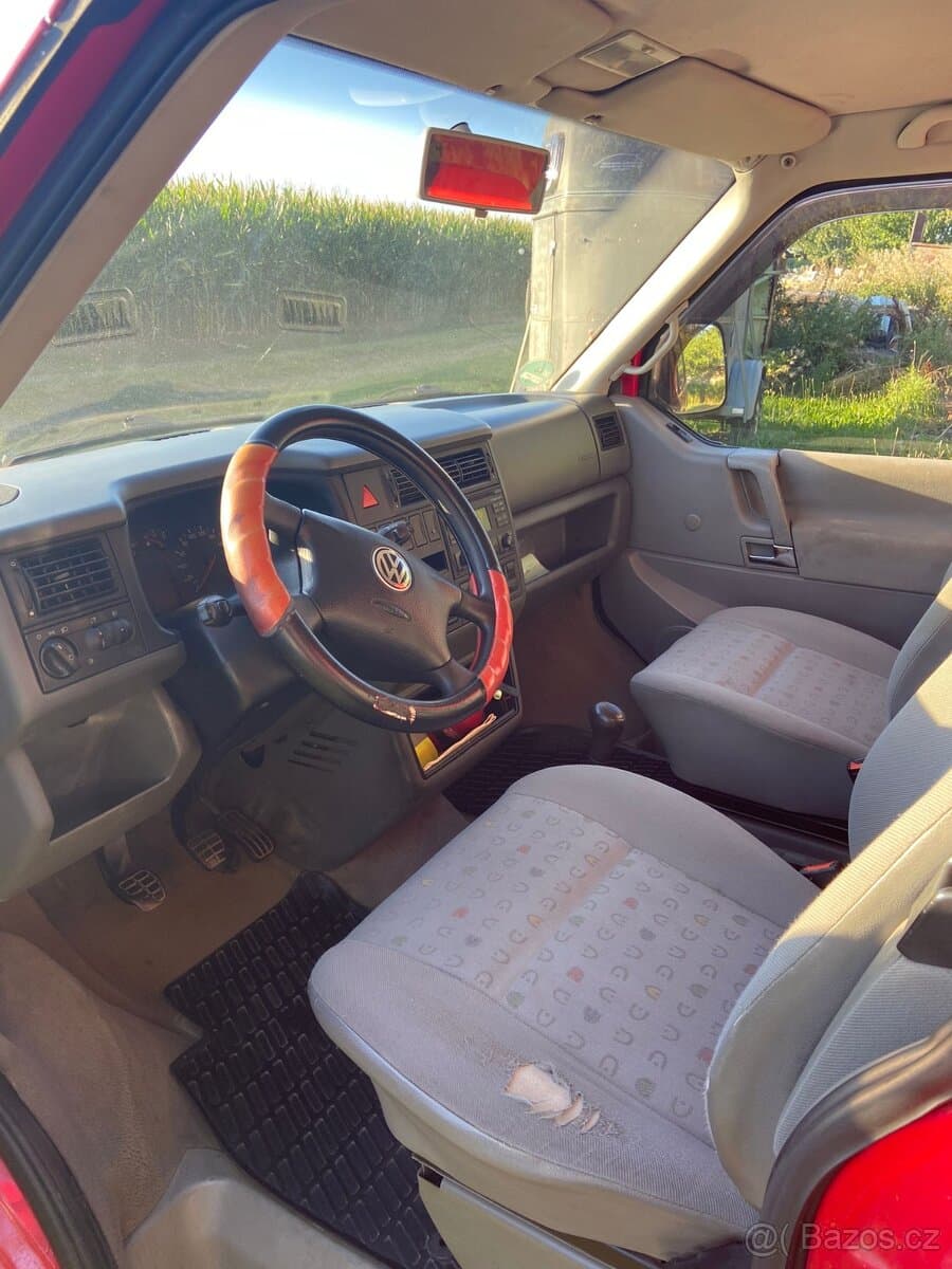 2001 Volkswagen MULTIVAN - 8