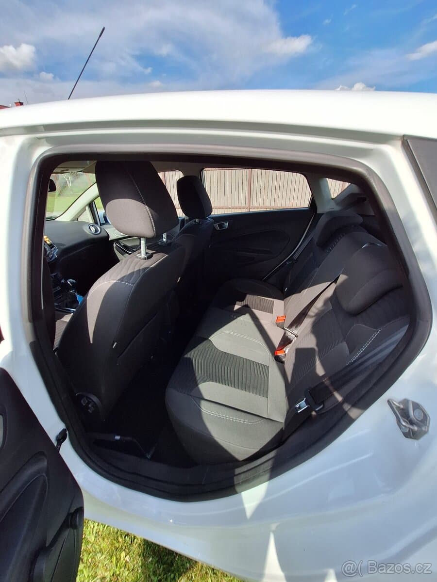 2013 Ford FIESTA - 8