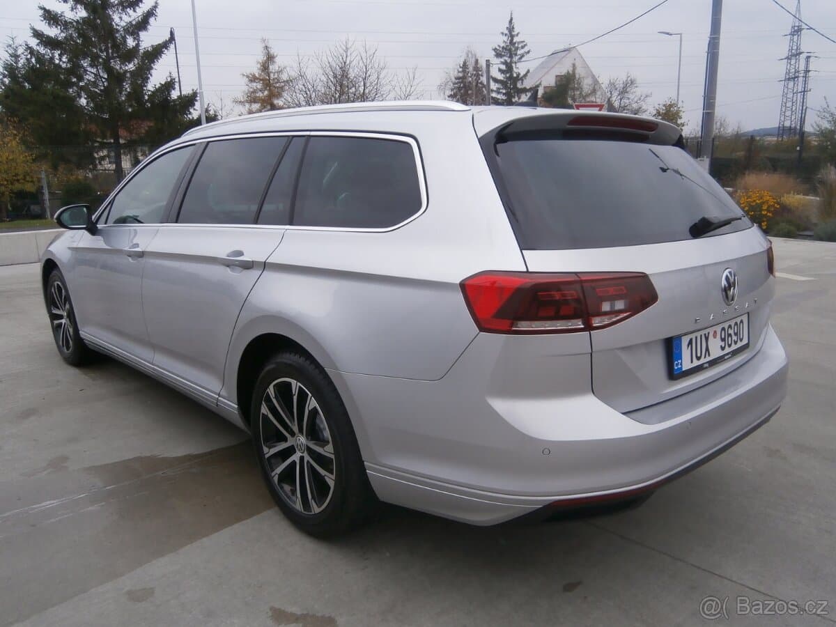 2020 Volkswagen PASSAT - 8