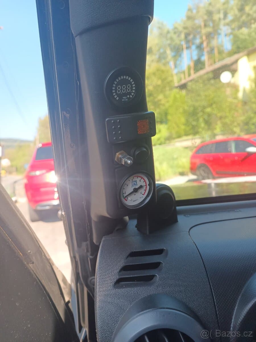2010 Jeep WRANGLER - 8