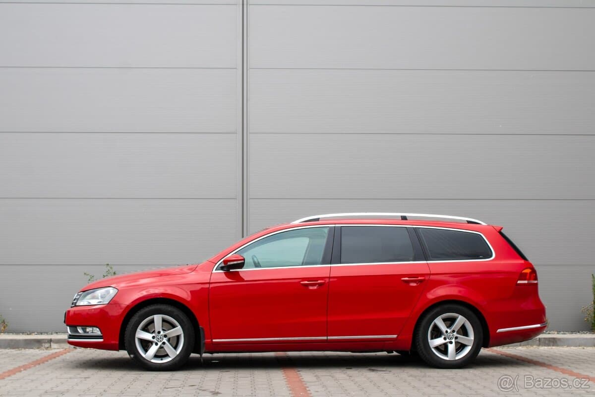 2011 Volkswagen PASSAT - 8