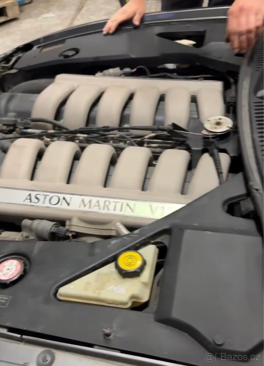 2003 Aston Martin DB7 - 8