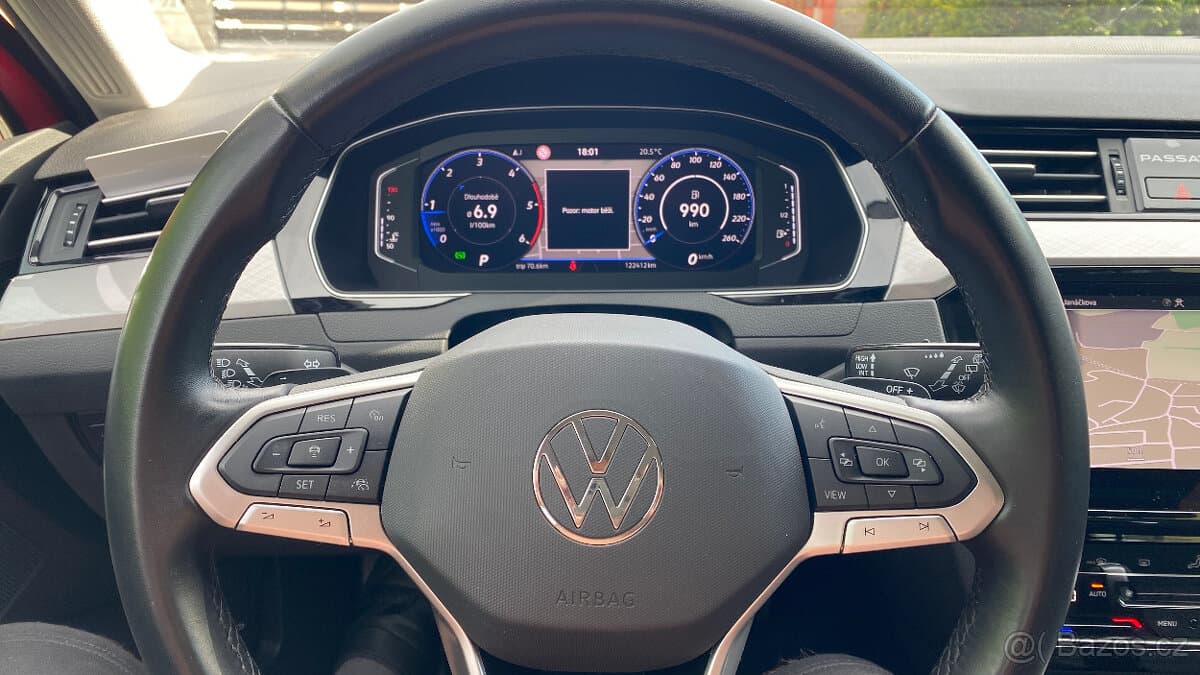 2023 Volkswagen PASSAT - 8