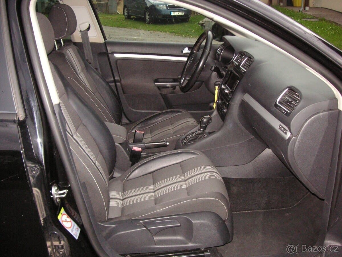 2013 Volkswagen GOLF - 8